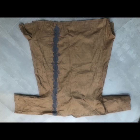 Tan and blue embroidered dashika - Picture 2 of 5